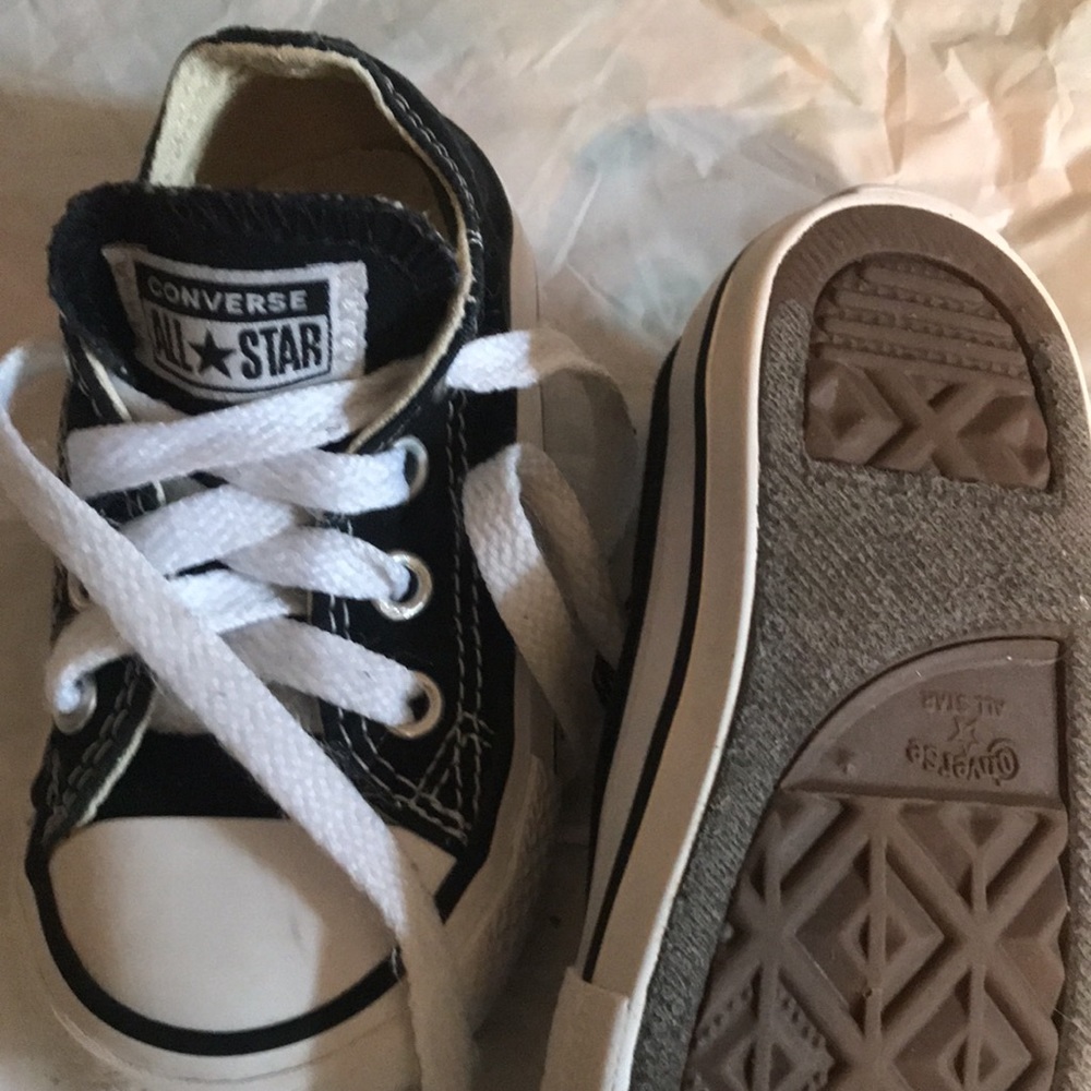 Converse - Picture 3 of 3